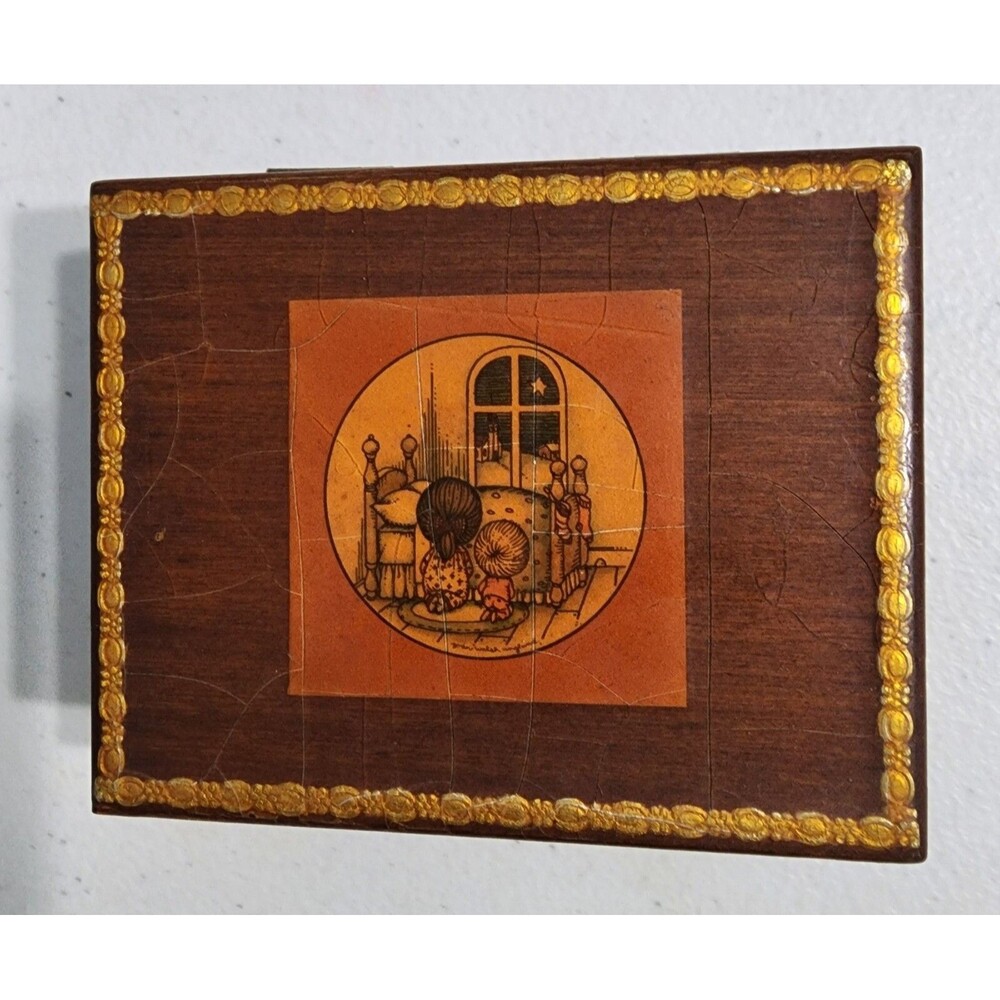 Vintage Wooden Trinket Jewelry Box Joan Walsh Angland Girls Kneeling Praying 4"